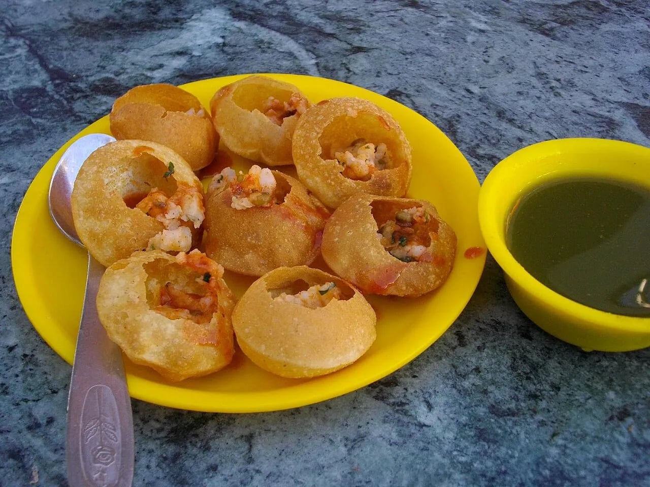 Pani Puri (10 pieces)